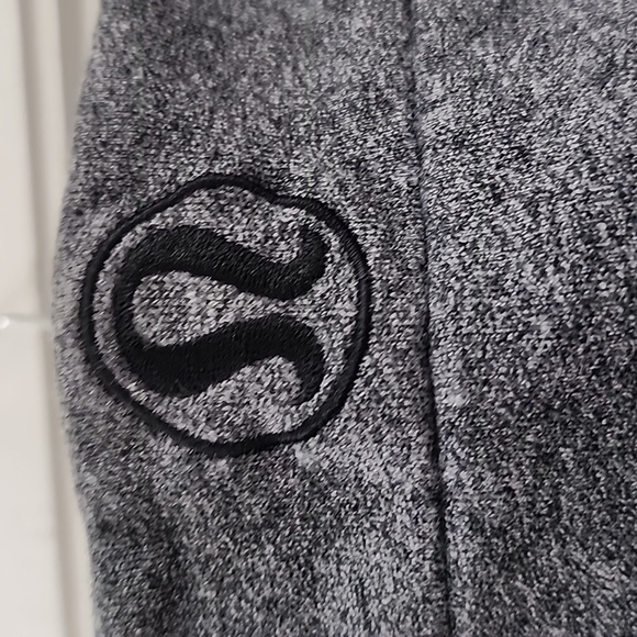 Lululemon Scuba Hoodie *Light Cotton Fleece In Heathered Speckle Black - Picture 4 of 7